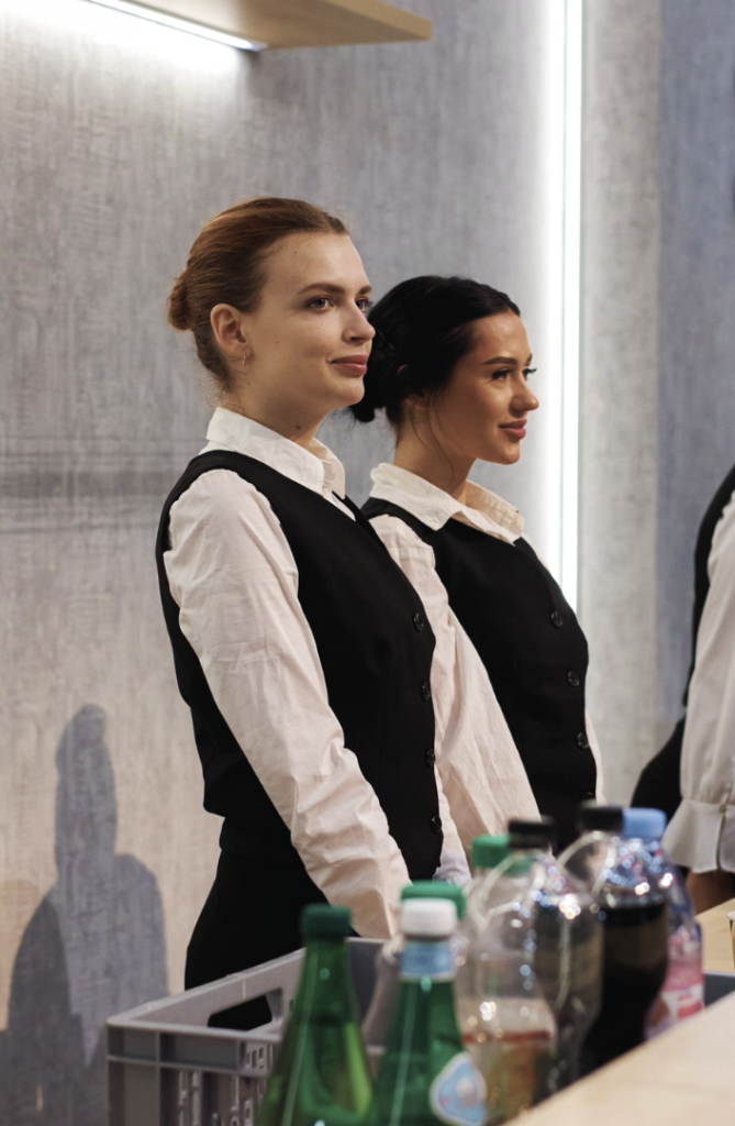 Home eventmates hostess & promotionagentur professionelles eventpersonal für messen, promotion & veranstaltungen. (6)