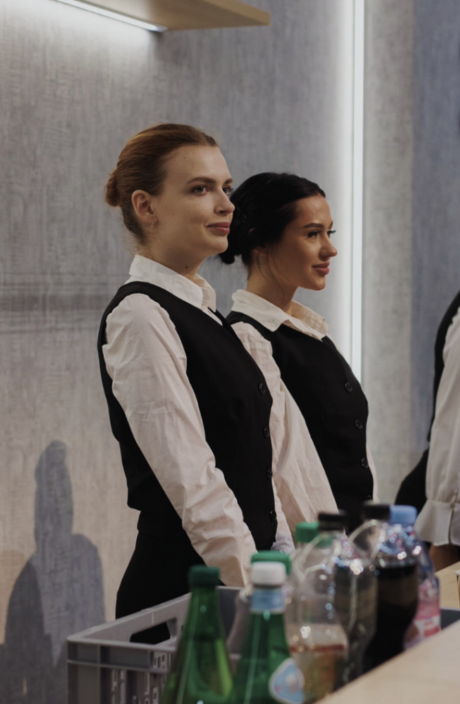 Home eventmates hostess & promotionagentur professionelles eventpersonal für messen, promotion & veranstaltungen. (6)